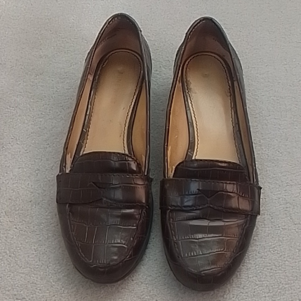 Nine West penny loafers faux croc